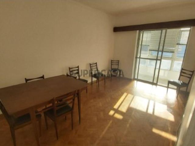 Casa venda em Cova da Piedade, Almada