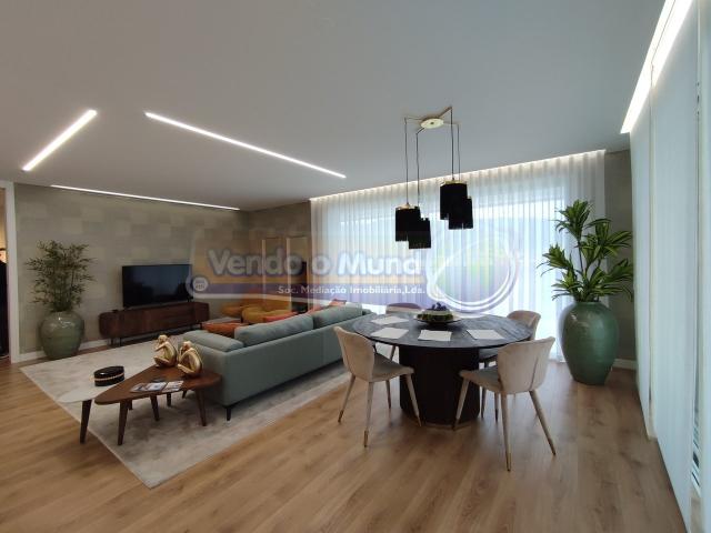 Apartamento venda em Sobralinho, Lisboa