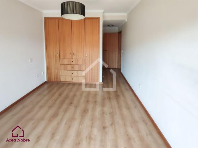 Apartamento alugar em Vila Maior, Santa Maria Da Feira