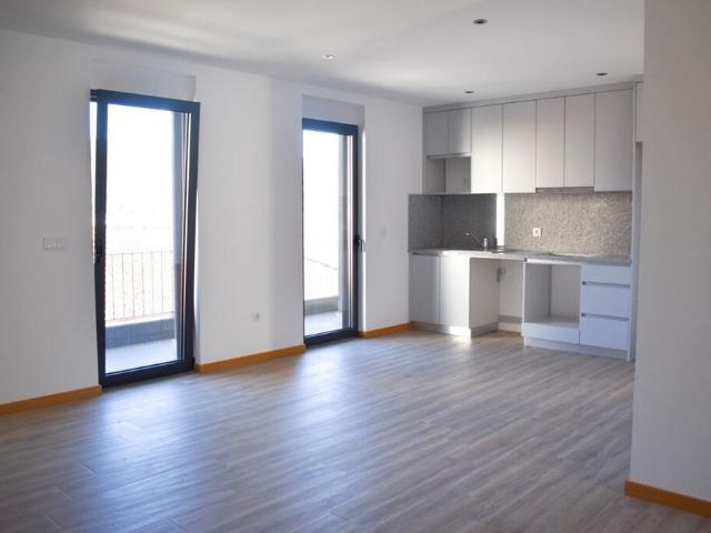 Apartamento alugar em Parada Do Bouro, Braga