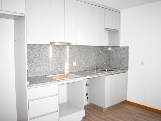Apartamento alugar em Parada Do Bouro, Braga