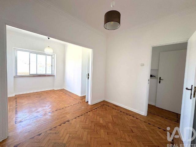 Apartamento venda em Cacém, Cacém e São Marcos