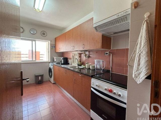 Apartamento venda em Alcaniça, Almada