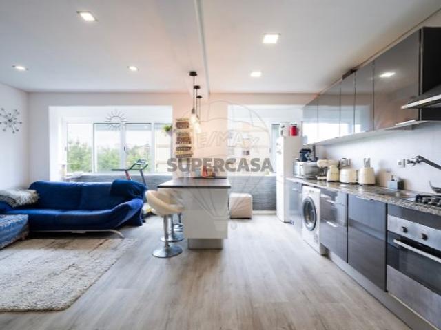 Casa venda em Vale Linhoso, Almada