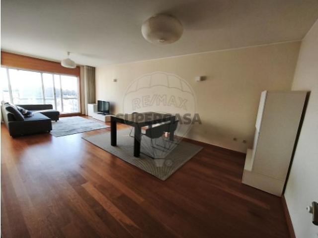 Casa venda em Maia, Gueifães