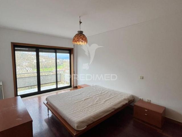 Apartamento alugar em Oliveira, São Paio e São Sebastião, Guimarães