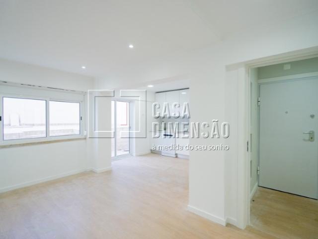 Apartamento venda em Venda Nova, Amadora