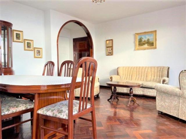 Apartamento alugar em Zona Velha, Funchal