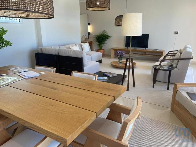 Apartamento venda em Ferreiras, Poço das Canas