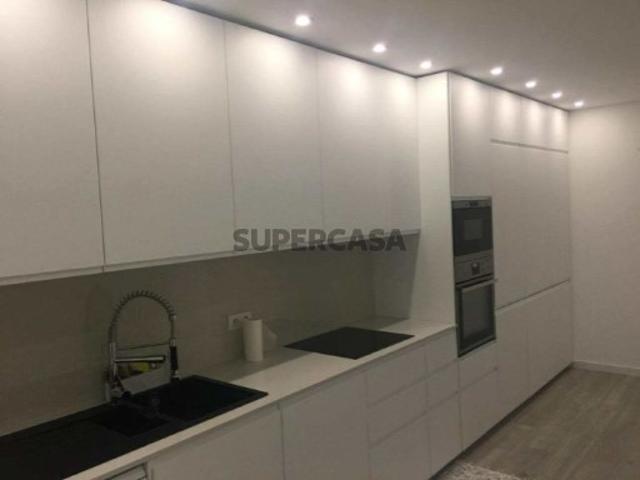 Casa venda em Santo António do Laranjeiro, Almada