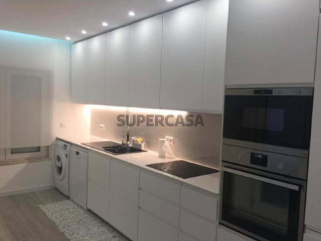 Casa venda em Santo António do Laranjeiro, Almada