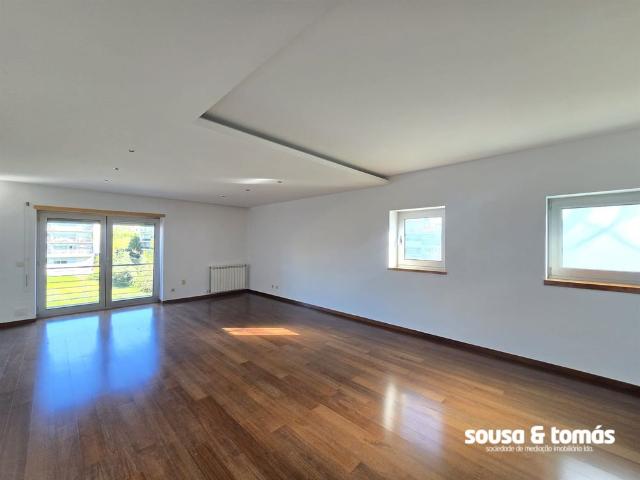 Apartamento alugar em Bairro dos Capuchos, Leiria