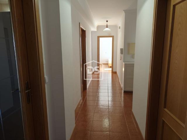 Apartamento alugar em Marinha Grande, Leiria