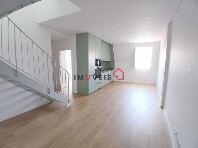 Apartamento alugar em Bairro dos Capuchos, Leiria