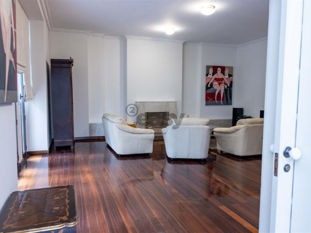Apartamento alugar em Ponte de Frielas, Santiago Dos Velhos