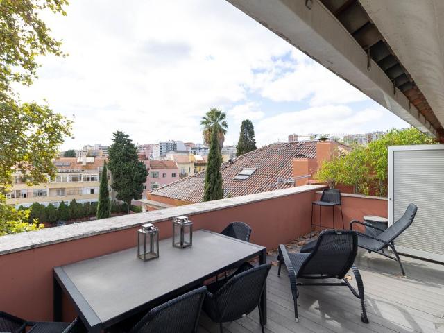 Apartamento alugar em Ponte de Frielas, Santiago Dos Velhos