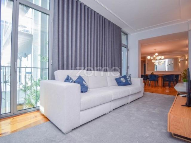 Apartamento alugar em Ponte de Frielas, Santiago Dos Velhos