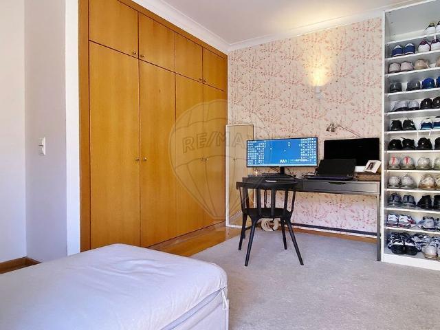 Apartamento alugar em Núcleo Urbano Histórico de Oeiras, Oeiras