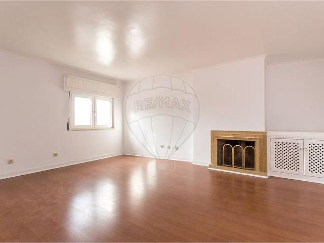 Apartamento alugar em Misericórdia, Lisboa