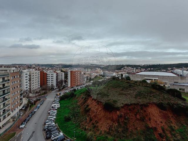 Apartamento alugar em Bairro Olaio, Odivelas