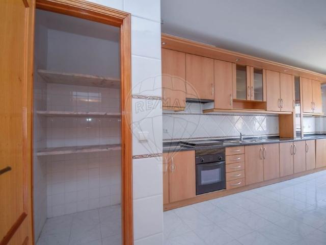 Apartamento alugar em Alto de Tercena, Sintra