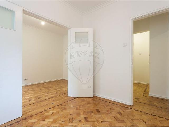 Apartamento alugar em Santiago Dos Velhos, Lisboa