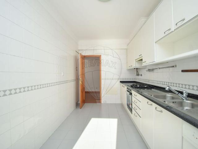 Apartamento alugar em Núcleo Urbano Histórico de Oeiras, Oeiras