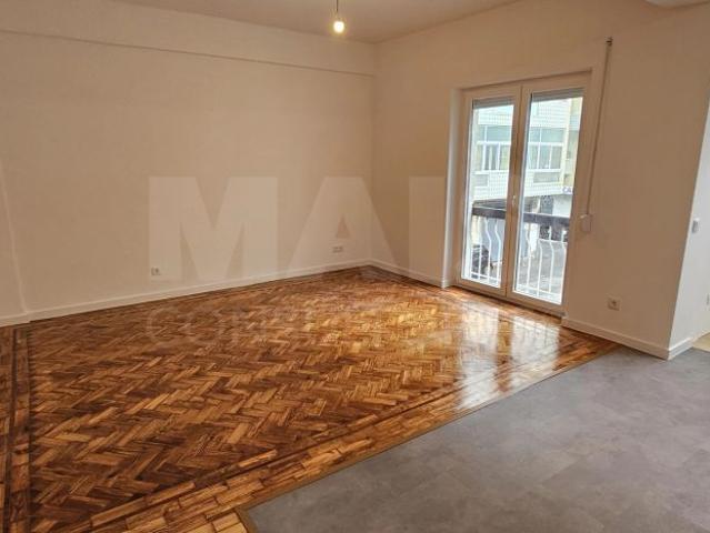 Apartamento alugar em Núcleo Urbano Histórico de Oeiras, Oeiras