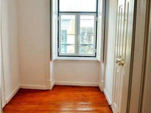 Apartamento alugar em Misericórdia, Lisboa