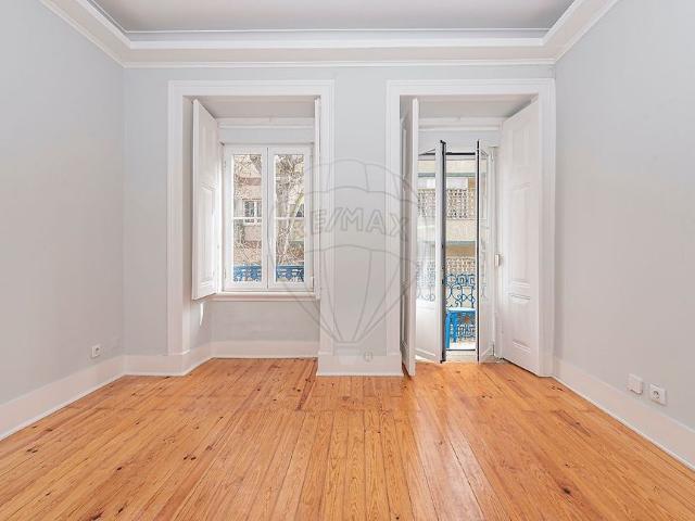 Apartamento alugar em São Vicente de Fora, Lisboa