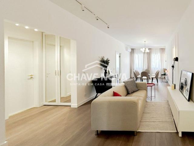Apartamento alugar em Ponte de Frielas, Santiago Dos Velhos