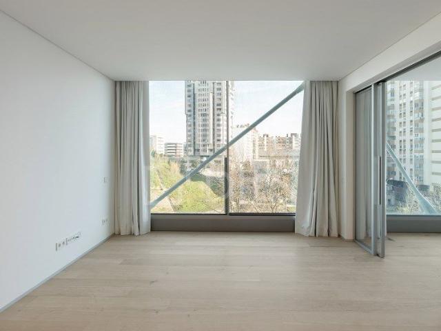 Apartamento alugar em Avenidas Novas, Lisboa