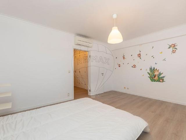 Apartamento alugar em Núcleo Urbano Histórico de Oeiras, Oeiras