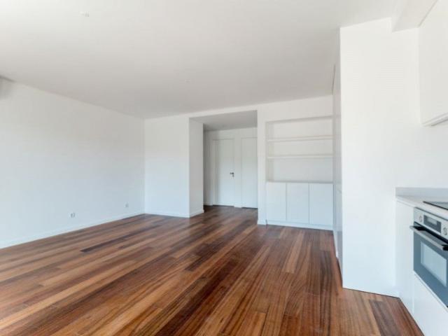 Apartamento alugar em Estrela, Lisboa