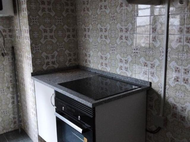 Apartamento alugar em Santiago Dos Velhos, Lisboa