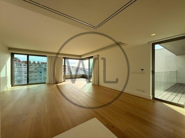 Apartamento alugar em Estrela, Lisboa