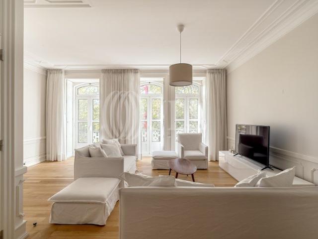 Apartamento alugar em Santo António, Lisboa