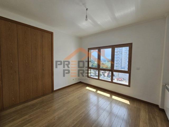 Apartamento alugar em Bairro Olaio, Odivelas
