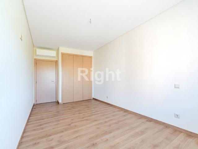 Apartamento alugar em São Domingos de Benfica, Lisboa