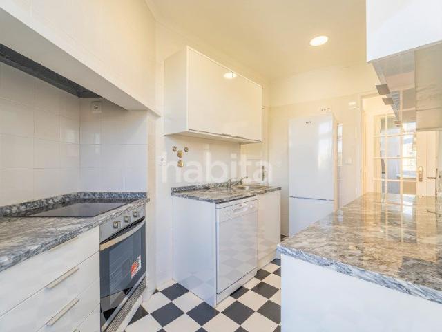 Apartamento alugar em Estrela, Lisboa