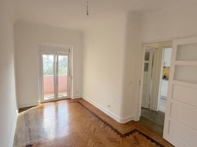 Apartamento alugar em Estrela, Lisboa