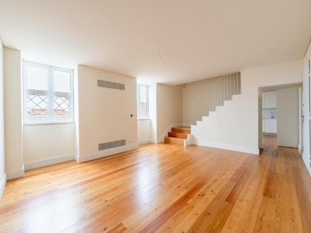 Apartamento alugar em Estrela, Lisboa