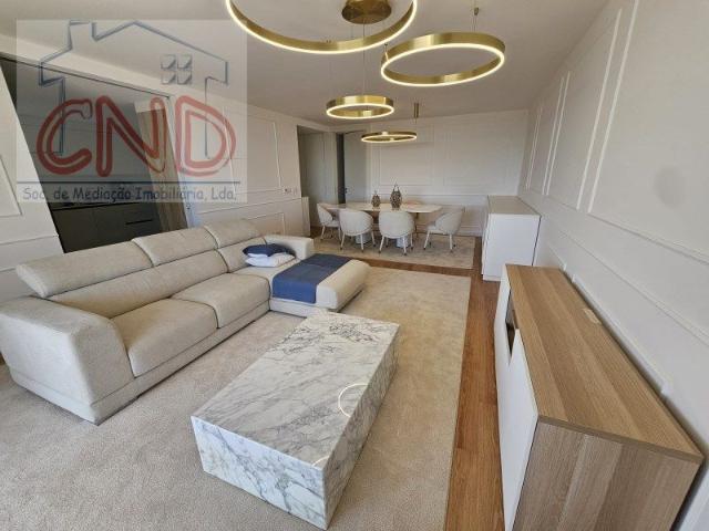 Apartamento alugar em Idanha, Sintra