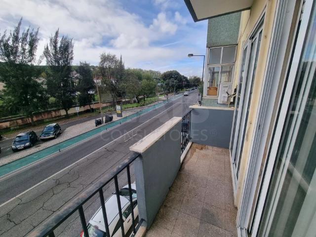 Apartamento alugar em São Domingos de Benfica, Lisboa