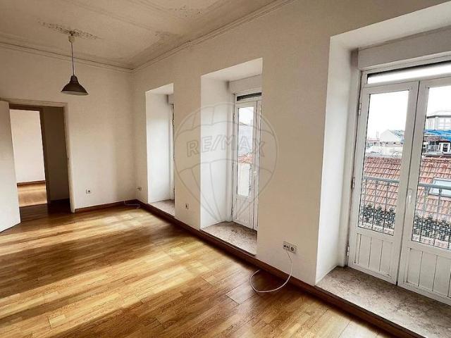Apartamento alugar em Misericórdia, Lisboa