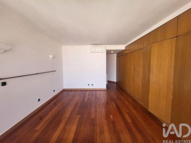Apartamento alugar em São Domingos de Benfica, Lisboa