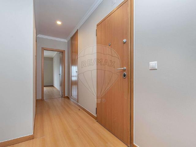 Apartamento alugar em Villa Park, Amadora