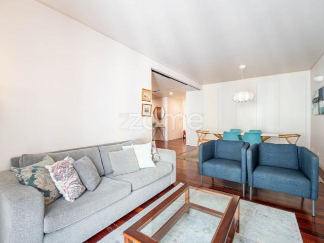 Apartamento alugar em Estrela, Lisboa