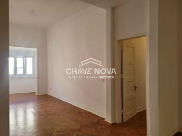 Apartamento alugar em Ponte de Frielas, Santiago Dos Velhos
