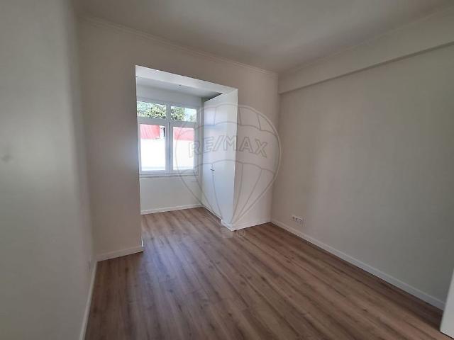 Apartamento alugar em Núcleo Urbano Histórico de Oeiras, Oeiras